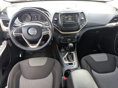 Used 2016 Jeep Cherokee Sport w/ Cold Weather Group AWD/4WD image 27