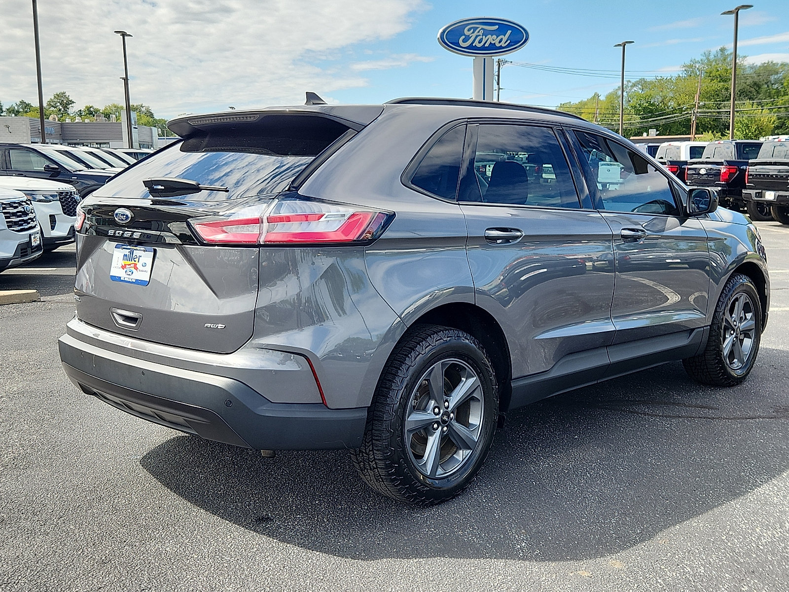 Certified 2024 Ford Edge SEL w/ Sport Appearance Package AWD/4WD image 6