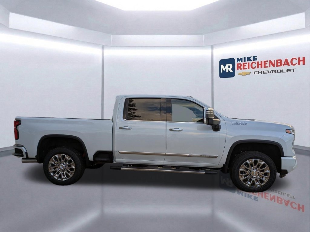 New 2026 Chevrolet Silverado 2500 High Country w/ Technology Package AWD/4WD image 4