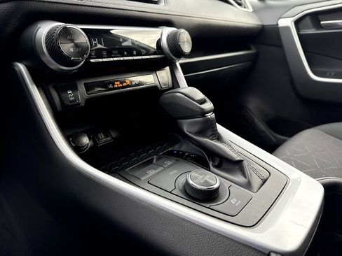 Used 2024 Toyota RAV4 XLE image 27