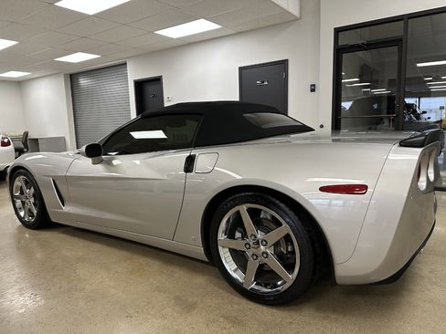 Used 2008 Chevrolet Corvette Convertible w/ Preferred Equipment Group image 8