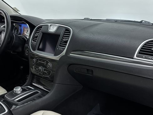 Used 2021 Chrysler 300 Touring L w/ Popular Equipment Group image 37