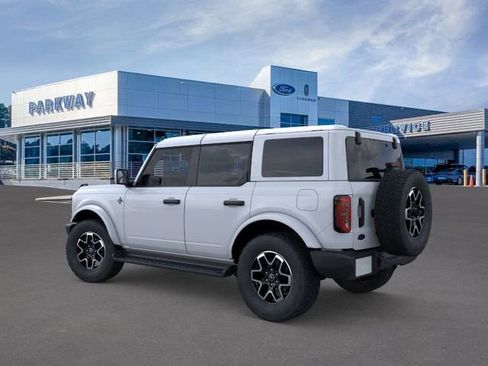 New 2026 Ford Bronco Outer Banks image 4