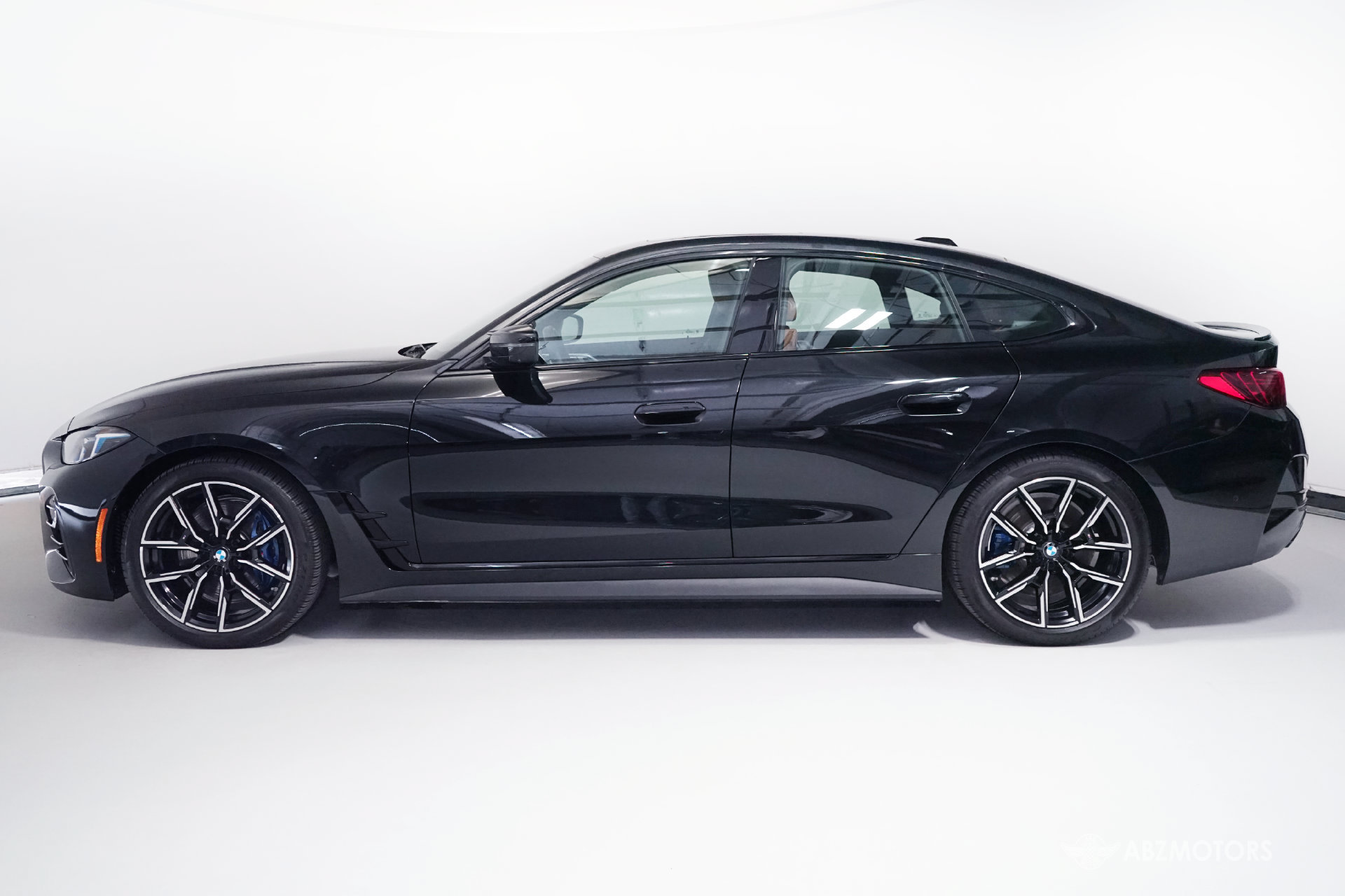 Used 2026 BMW M440i RWD image 4
