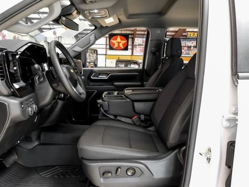 Used 2026 Chevrolet Silverado 2500 LT AWD/4WD image 7