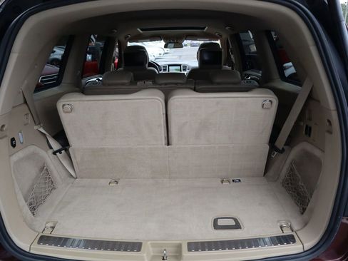 Used 2015 Mercedes-Benz GL 320 BlueTEC 4MATIC w/ Premium I Package image 16