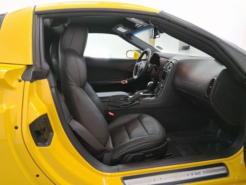 Used 2012 Chevrolet Corvette Coupe w/ 3LT Preferred Equipment Group image 24