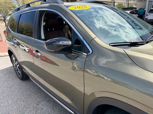 Used 2025 Subaru Ascent Touring image 16