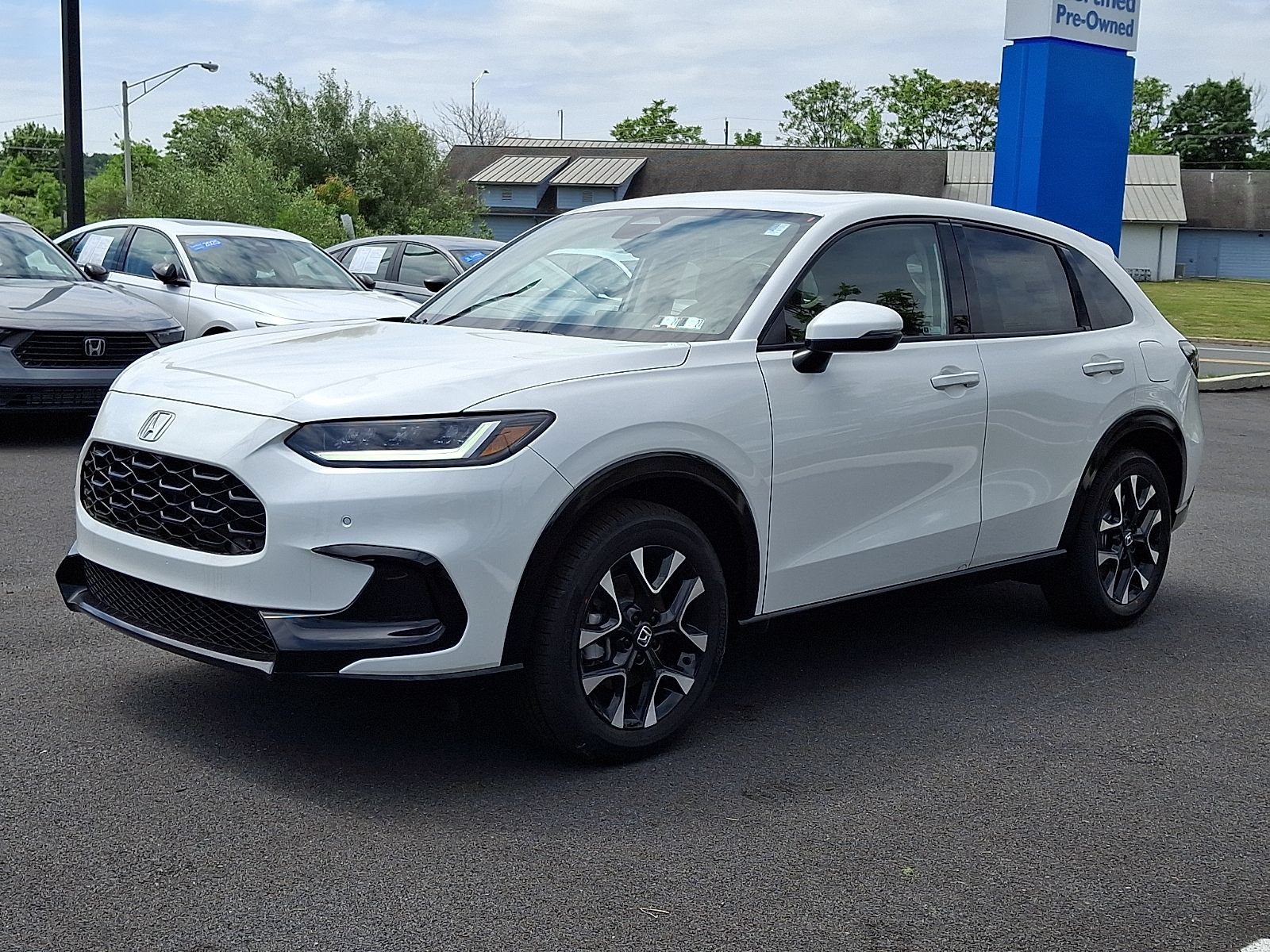 New 2026 Honda HR-V EX-L image 2