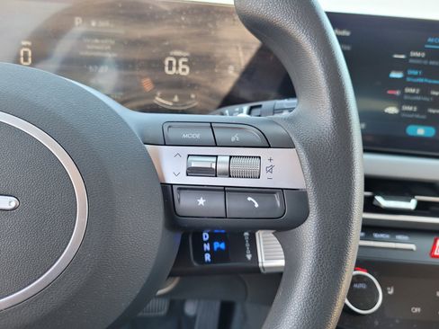 Used 2025 Hyundai Sonata SEL FWD image 23