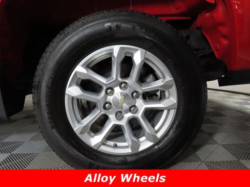 Used 2022 Chevrolet Silverado 1500 LT AWD/4WD image 13