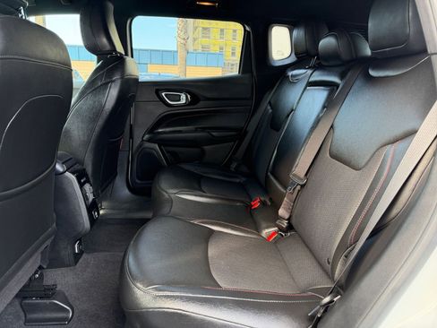 Used 2025 Jeep Compass Trailhawk w/ Trailer Tow Group image 24