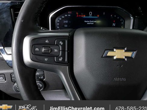 Certified 2025 Chevrolet Silverado 1500 LT AWD/4WD image 9