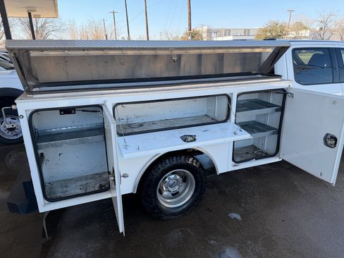 Used 2021 Ford F350 XLT image 24