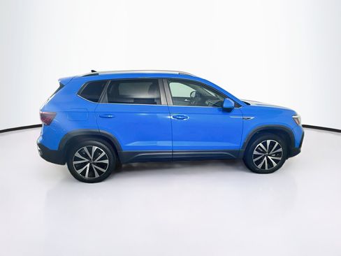 Used 2022 Volkswagen Taos SE w/ IQ.Drive SE Package FWD image 10