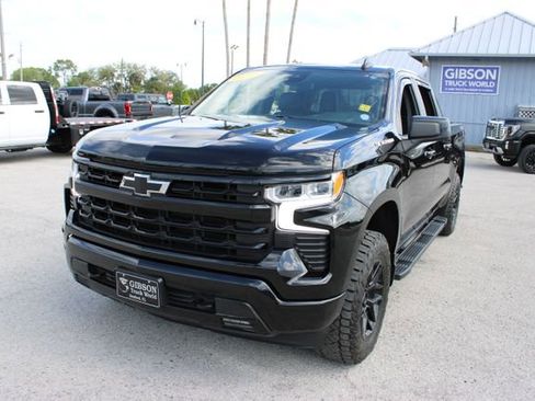 Used 2024 Chevrolet Silverado 1500 RST AWD/4WD image 3