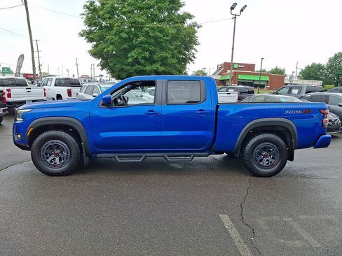 Used 2025 Nissan Frontier PRO-4X AWD/4WD image 7