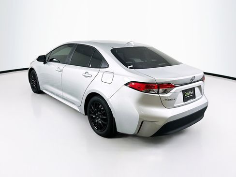 Used 2026 Toyota Corolla LE FWD image 5