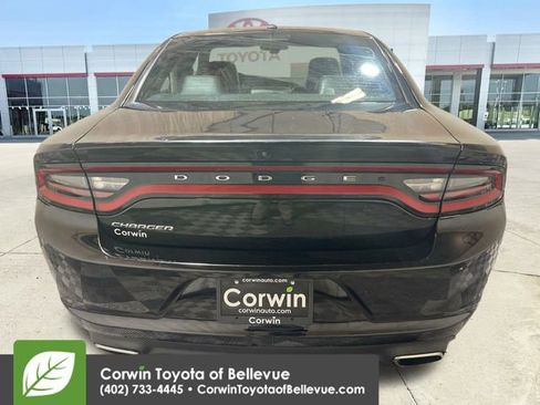 Used 2021 Dodge Charger SXT w/ Leather Interior Group image 7