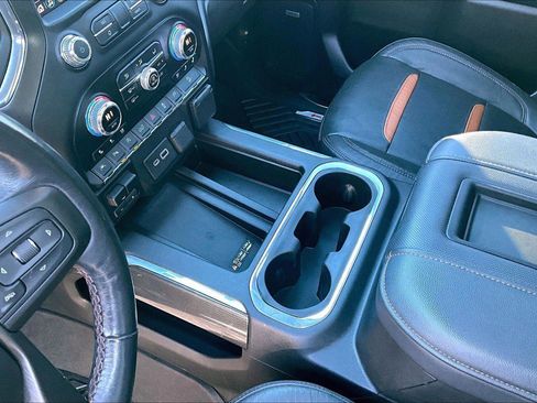 Used 2020 GMC Sierra 1500 AT4 w/ AT4 Premium Package image 17