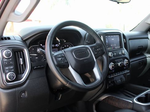 Used 2023 GMC Sierra 3500 Denali w/ Denali Ultimate Package image 20