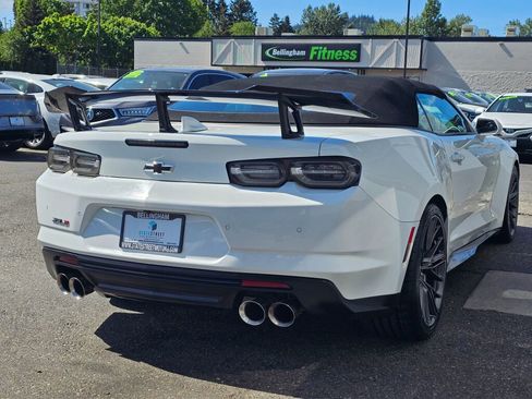 Used 2022 Chevrolet Camaro ZL1 RWD image 5