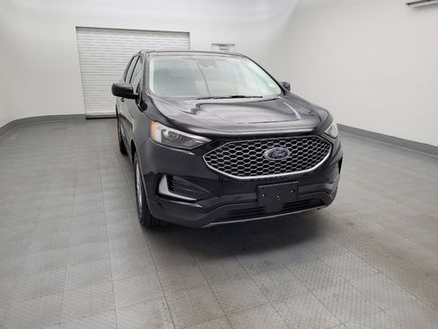Used 2023 Ford Edge SEL image 14