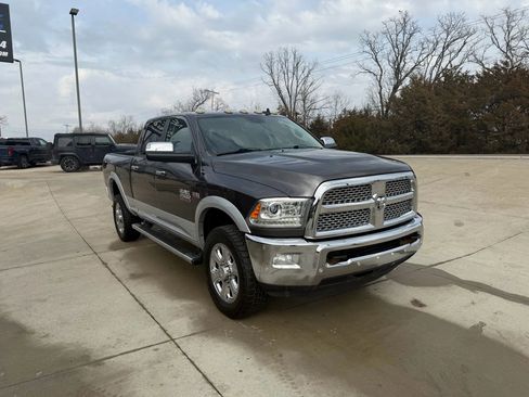 Used 2016 RAM 2500 Laramie w/ Convenience Group image 3