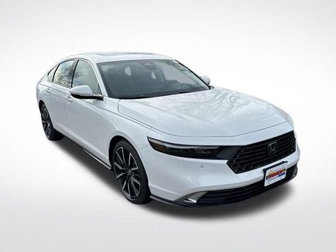 New 2026 Honda Accord Touring image 7