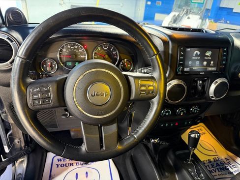 Used 2014 Jeep Wrangler Unlimited Sahara w/ Dual Top Group image 26