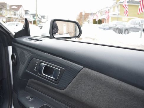 Used 2024 Ford Mustang Convertible image 29