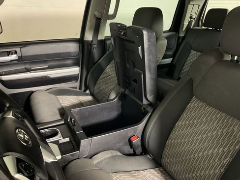 Used 2021 Toyota Tundra SR5 w/ SR5 Upgrade Package image 27