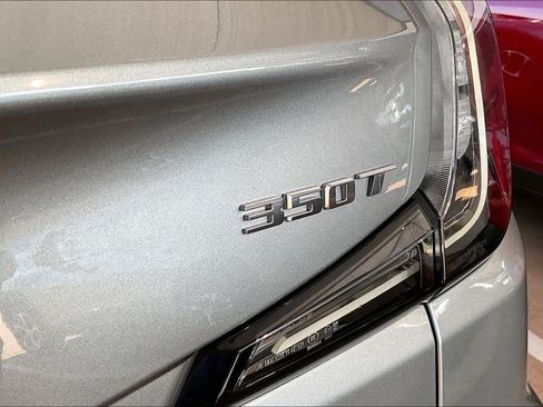 Used 2024 Cadillac XT4 Sport FWD image 11