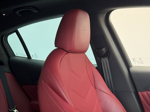 Used 2024 Maserati Grecale Trofeo image 66