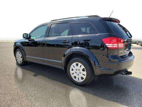 Used 2018 Dodge Journey SE FWD image 3