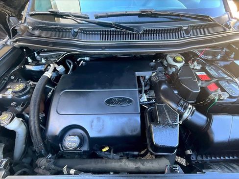 Used 2017 Ford Explorer XLT w/ Equipment Group 202A image 29