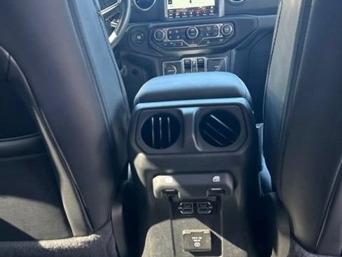 Used 2023 Jeep Wrangler Unlimited Sahara w/ Cold Weather Group AWD/4WD image 27