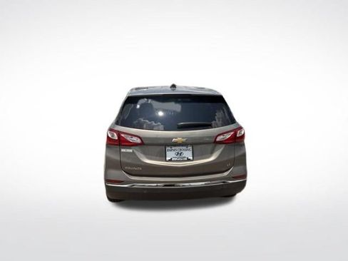 Used 2019 Chevrolet Equinox LT FWD image 4