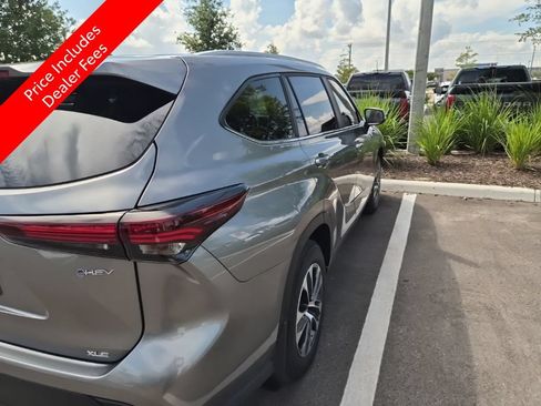 Used 2026 Toyota Highlander XLE AWD/4WD image 13