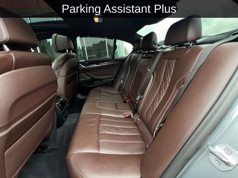 Used 2023 BMW M550i xDrive w/ Executive Package AWD/4WD image 18