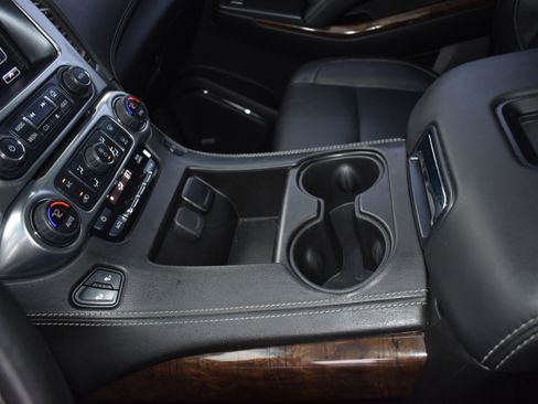 Used 2019 Chevrolet Tahoe LT image 23