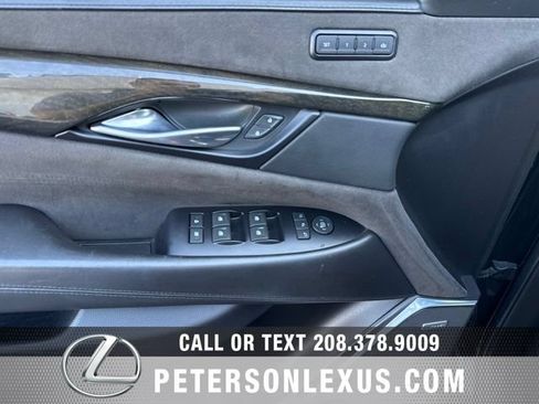 Used 2019 Cadillac Escalade ESV Platinum AWD/4WD image 30