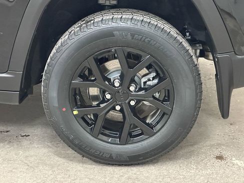 New 2026 Jeep Grand Cherokee Altitude image 41