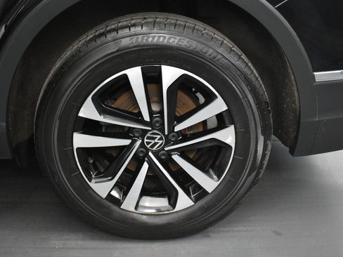 Used 2023 Volkswagen Tiguan S image 10