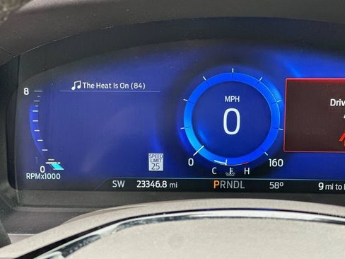 Certified 2023 Ford Explorer Platinum w/ Technology Package AWD/4WD image 27