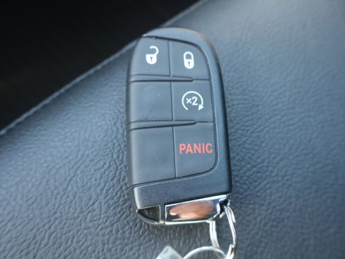 Used 2024 Jeep Compass Trailhawk w/ Trailhawk Convenience Group image 29