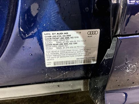 Used 2020 Audi SQ5 Premium Plus w/ Premium Plus Package image 36