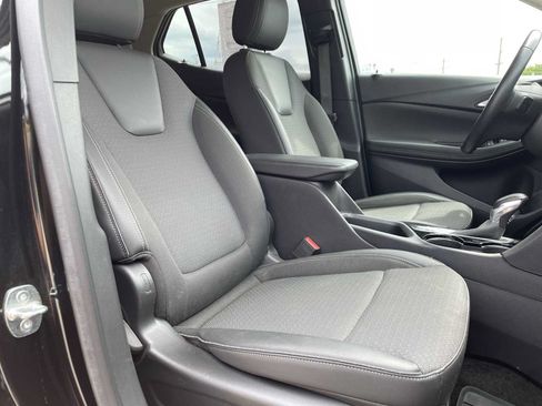 Used 2023 Buick Encore GX Select w/ Sport Touring Package AWD/4WD image 26