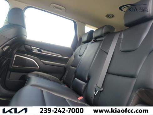 Certified 2024 Kia Telluride LX FWD image 15