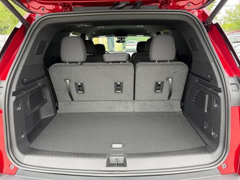 New 2026 Chevrolet Traverse LT w/ Midnight/Sport Edition AWD/4WD image 25